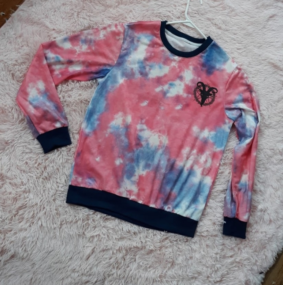 Sold! Cute yet darksided horned goat pagan pentagram sweater - Picture 2 of 5